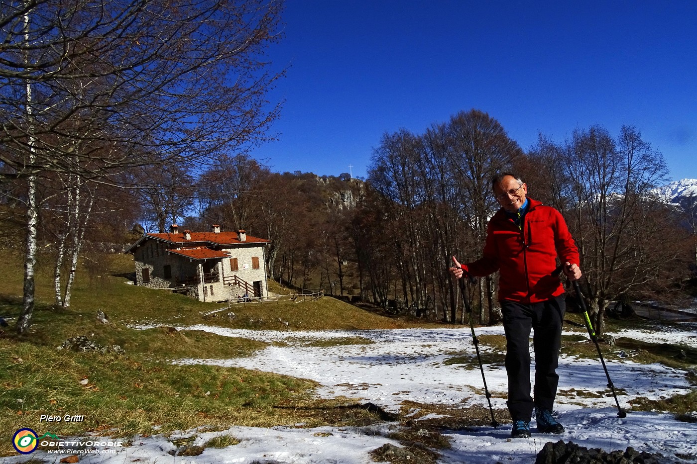 01 Al Rif. G.E.S.P. (1150 m) ai Foppi del Monte Zucco.JPG -                                